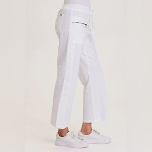 XCVI
DARROW ZIPPER POCKETS PANT
 In White